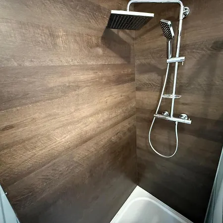 Montferrand Twin 2pers 2 Lits Simples